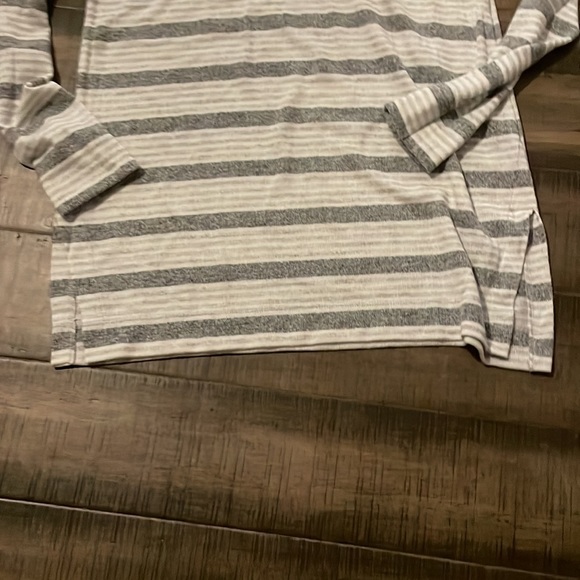 NWT Loft Turtleneck - Picture 3 of 4